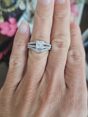 Elegant Silver & Diamond Princess Cut Engagement & Wedding Band Ring Set - 7